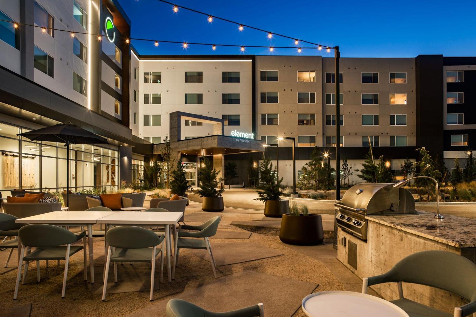 Element Reno Experience District Hotel Luaran gambar